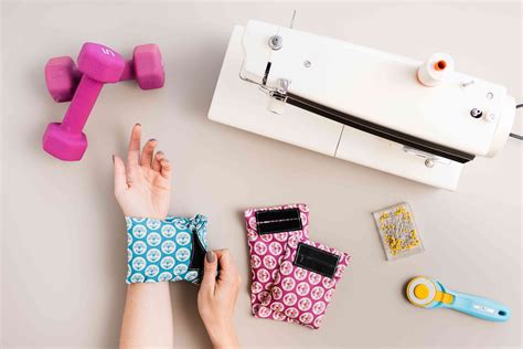 fabric to wrap metal exercise weights|How to Make DIY Wrist and Ankle Weights .